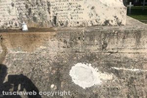 Viterbo - Degrado al cimitero di San Lazzaro