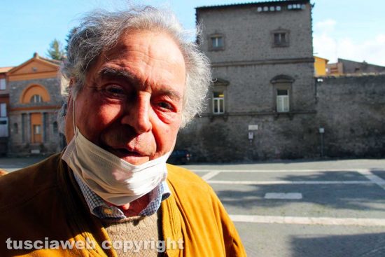 Viterbo - Il pittore Alessio Paternesi
