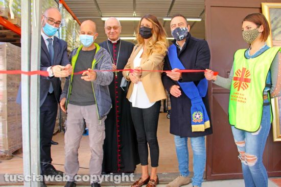 Viterbo - L'inaugurazione del centro alimentare