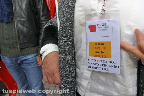 Viterbo - La manifestazione dei sindacati della scuola