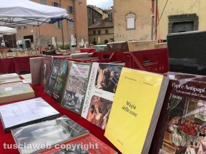 Viterbo - Paperonly Sacrario