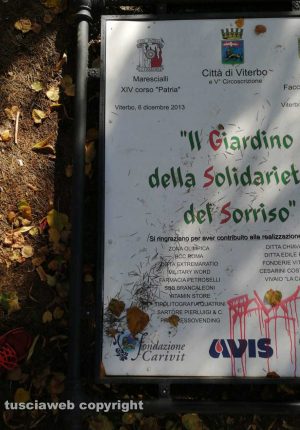 Viterbo - Vandali in azione a via Cattaneo
