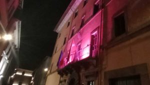 Viterbo - Palazzo Gentili si tinge di rosa