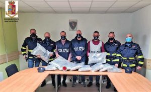 Orvieto - La polizia stradale sequestra 11 chili di marijuana sull'A1
