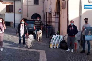 Montalto di Castro - La raccolta "Una vecchia coperta per te"