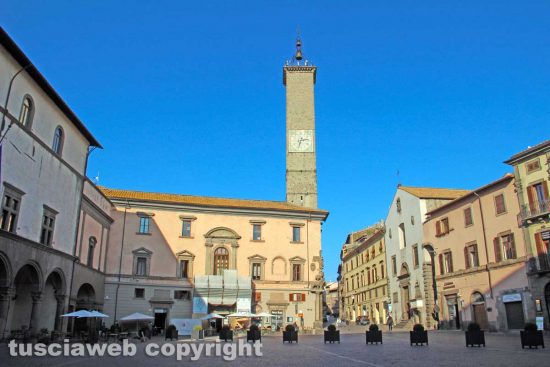 Viterbo - Piazza del comune