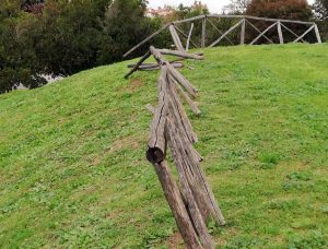 Montalto di Castro - Il ponte pedonale chiuso