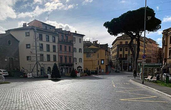 Viterbo - La città vuota, fotografata dal sindaco Arena