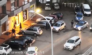 Viterbo - L'intervento della polizia dopo l'accoltellamento