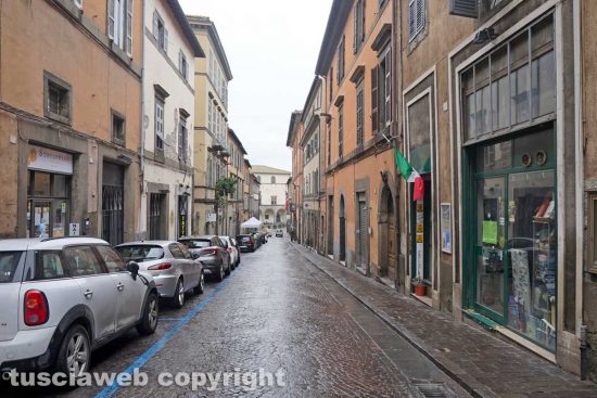Viterbo - Via Cavour