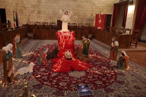 Tarquinia - Il presepe dell'associazione Oltrepensiero nella sala consiliare del comune