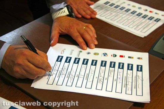 Viterbo - La firma della Piattaforma per lo sviluppo del territorio