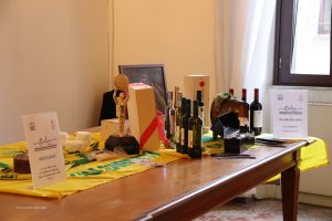 Viterbo - Conferenza stampa per firma del protocollo tra Coldiretti e Conad di Viterbo e Tuscania
