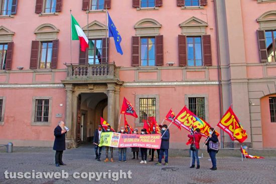Viterbo - La manifestazione di Usb e Asia