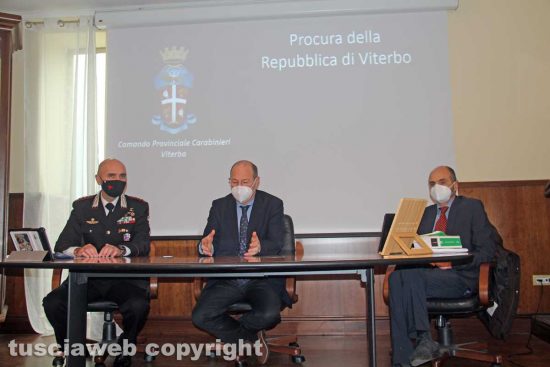 La conferenza stampa al comando provinciale dei carabinieri