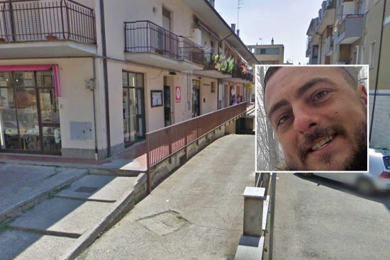 Canino - L'ufficio postale di viale Giuseppe Garibaldi - Nel riquadro il direttore Massimiliano Ciocia