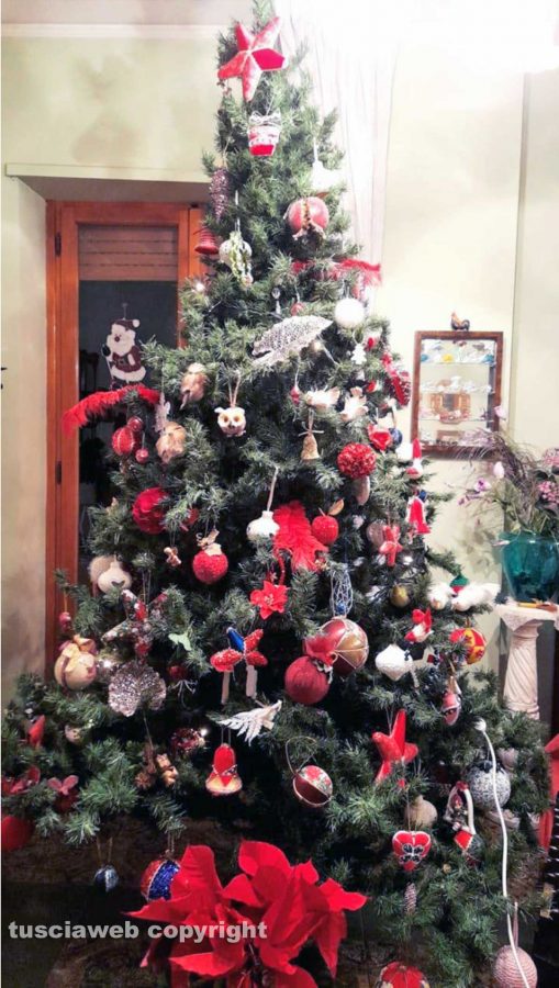 L'albero di Natale di Lilita Danna con le sue creazioni