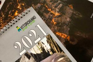Vitorchianoi - La consegna del calendario e del kit di buste
