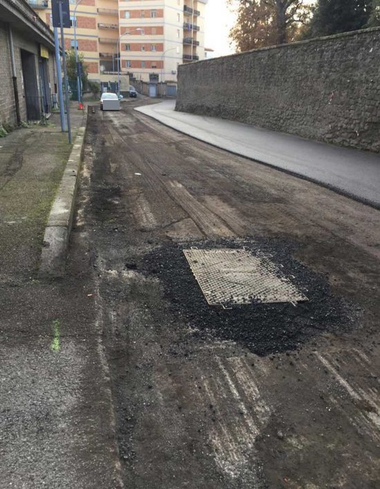 Viterbo - Via I Maggio - Lavori di asfaltatura