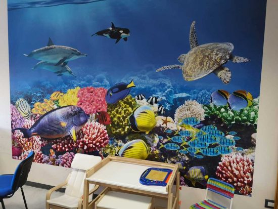 Una delle nuove gigantografie alla Diabetologia pediatrica