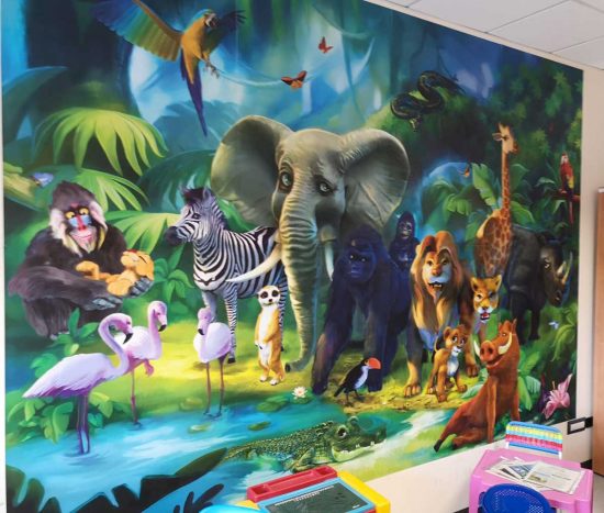 Una delle nuove gigantografie alla Diabetologia pediatrica