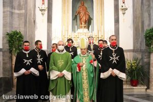 Viterbo - Don Massimiliano Balsi, il cardinale Semeraro e la delegazione di Viterbo-Rieti dell'Ordine di Malta