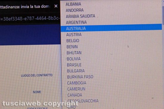Domanda di cittadinanza on line - Il Bangladesh non compare tra i paesi in elenco