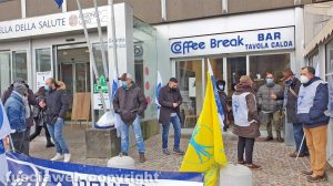 Viterbo - La manifestazione dei sindacati davanti alla cittadella della salute