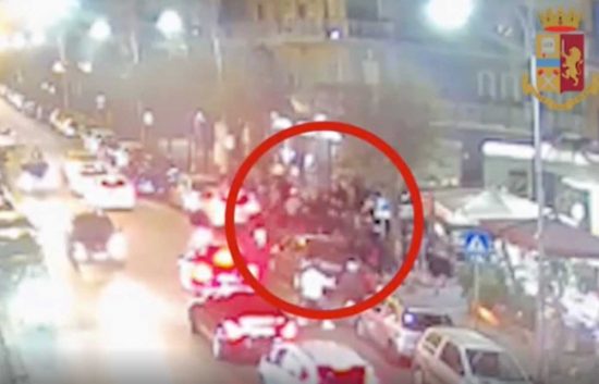 Napoli - Arrestati tre minori per tentato omicidio