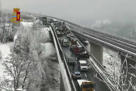 Maxitamponamento sulla Torino-Bardonecchia