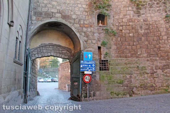 Viterbo - Porta San Pietro