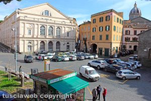 Viterbo - Piazza del Teatro e Unione