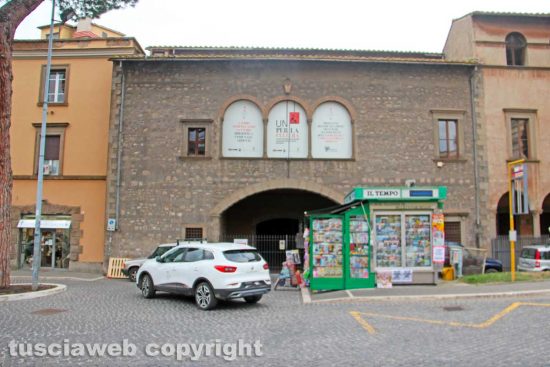 Viterbo - Palazzo Santoro - La biblioteca comunale