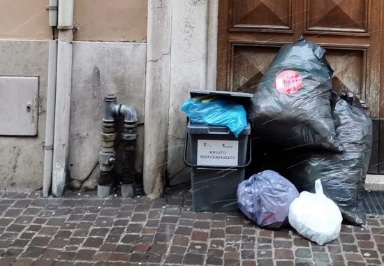 Viterbo - Rifiuti conferiti in modo errato