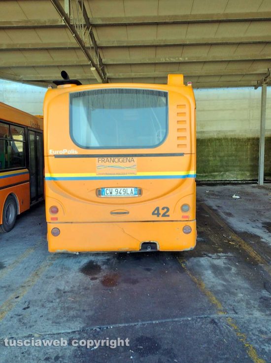 Viterbo - uno dei mezzi Francigena coinvolti nello scontro