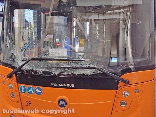 Viterbo - uno dei mezzi Francigena coinvolti nello scontro