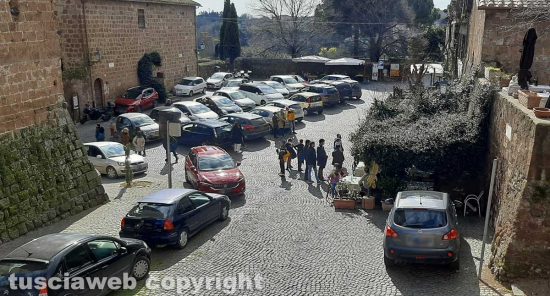 Tuscania - La situazione del parcheggio in largo Torre di Lavello