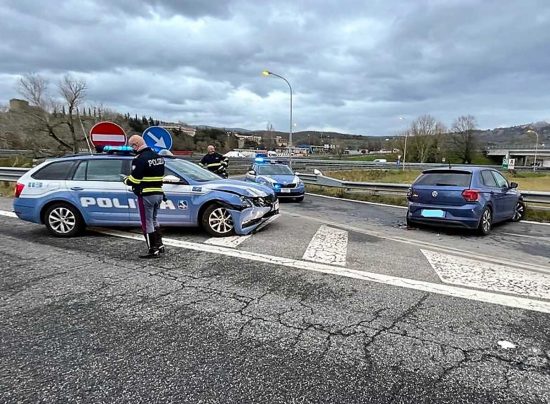 Orvieto - Polizia stradale - L'auto bloccata