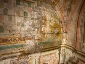 Viterbo - Santuario della Quercia - Sagrestia prima d'essere restaurata