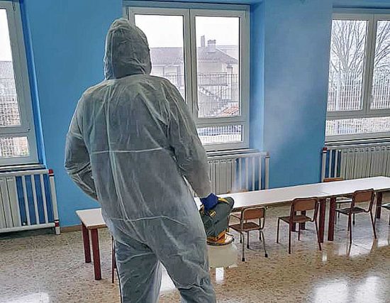 Coronavirus - La sanificazione di una scuola