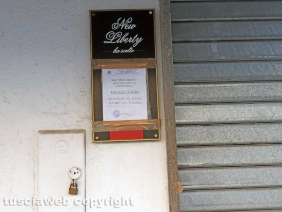 Montefiascone - il bar chiuso dai carabinieri a Zepponami