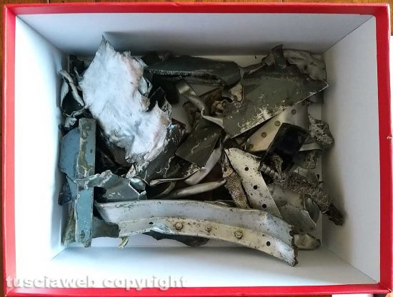 Il pacchetto con i resti dell'A-36 di Walter Johnson