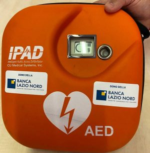 Ronciglione - Il defibrillatore donato dalla Banca Lazio Nord