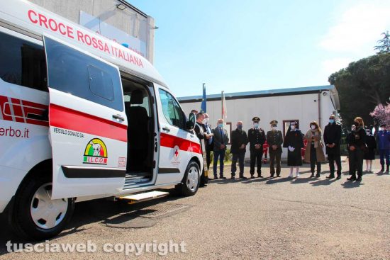 Viterbo - Il pulmino per il trasporto disabili donato da Piero Camilli