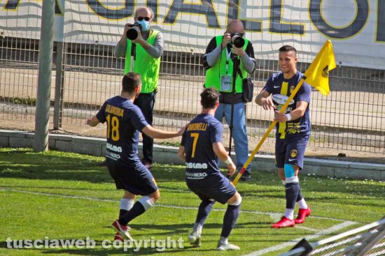Sport - Calcio - Viterbese - L'esultanza di Murilo