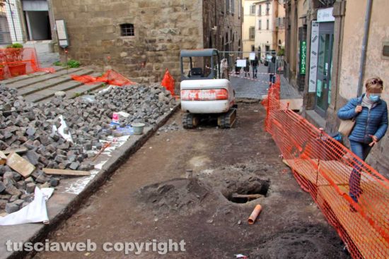 Viterbo - Lavori in via San Lorenzo