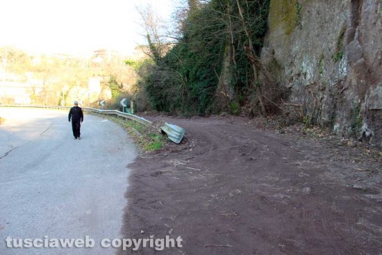 Viterbo - L'inizio del tratto di strada a piedi lungo la Cassia sud