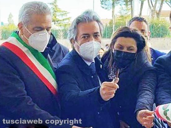 Viterbo - L'inaugurazione di Globo - Il sindaco Giovanni Arena, il sottosegretario Francesco Battistoni e l'assessora Alessia Mancini