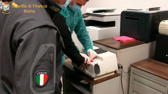 Roma - Guardia di finanza - Operazione "Giù la maschera"