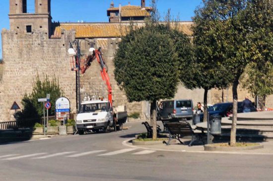 I lavori per la nuova illuminazione a Vitorchiano